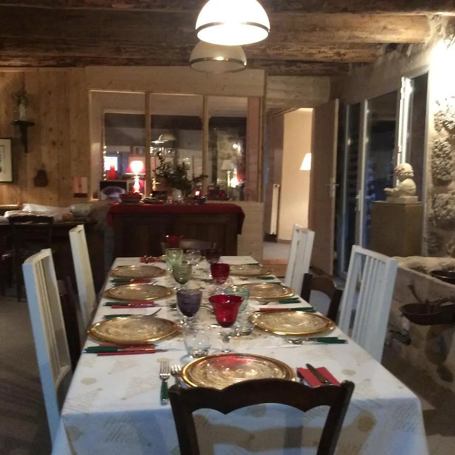 La Petite Maison Apartment Les Sauvages  0*, Les Sauvages (Haute-Loire)