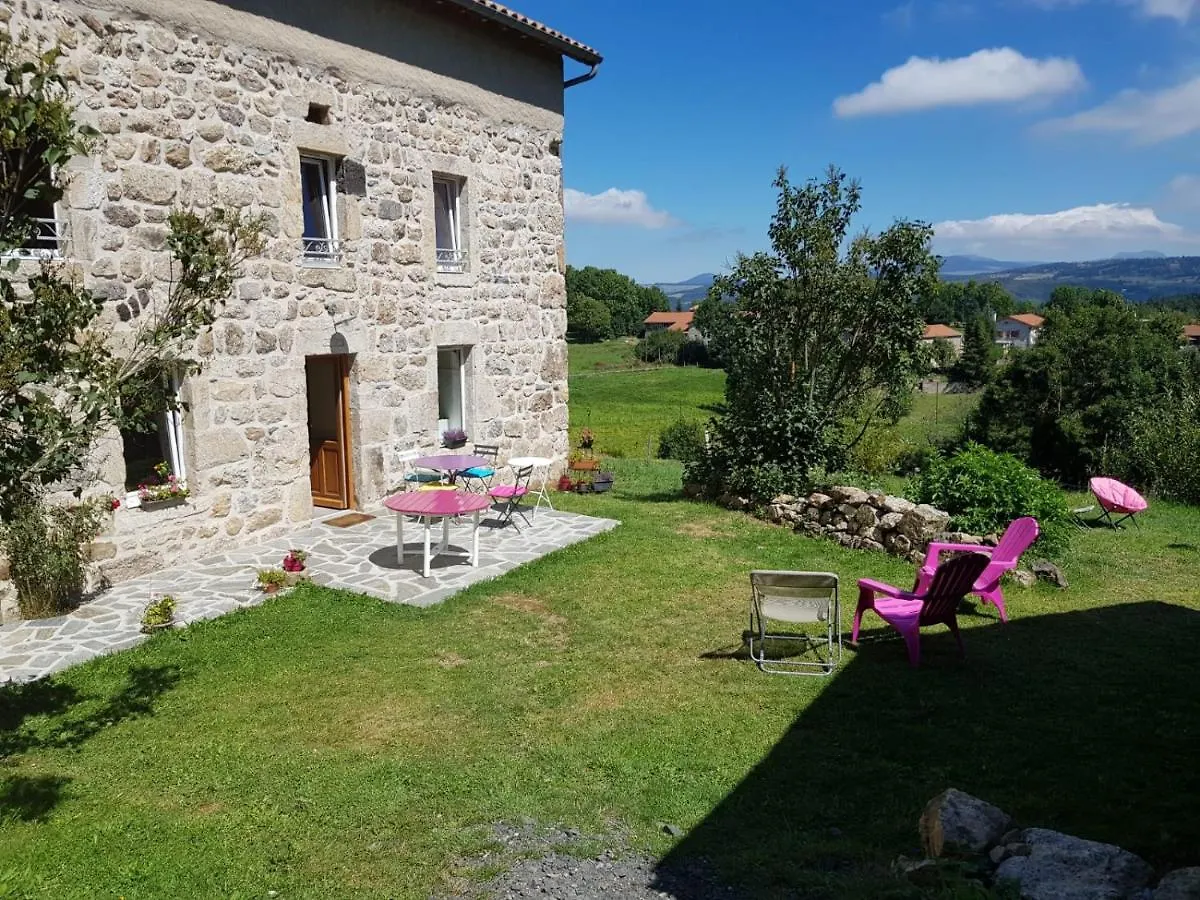 La Petite Maison Apartment Les Sauvages  Homestay Les Sauvages (Haute-Loire)