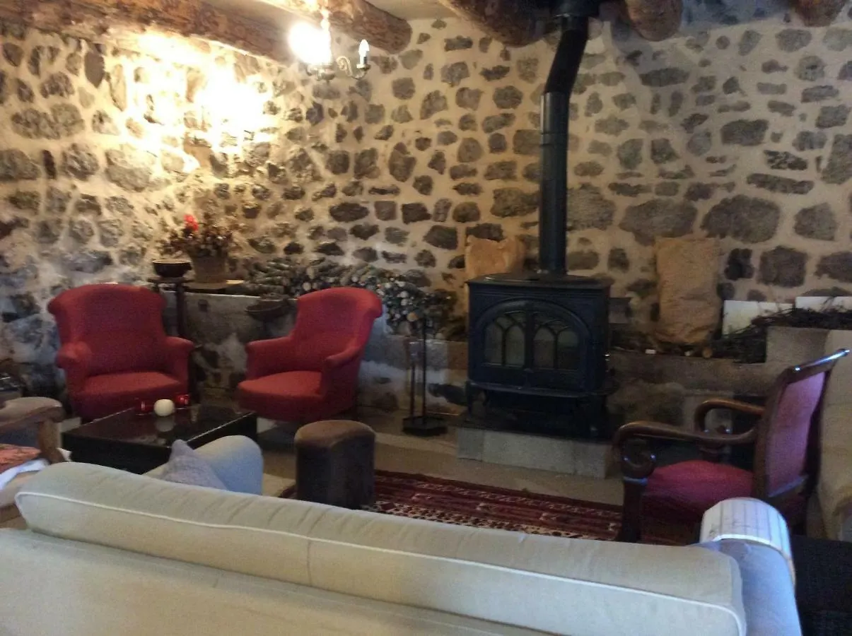 La Petite Maison Apartment Les Sauvages  Les Sauvages (Haute-Loire)